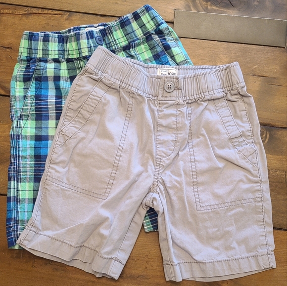 4 Shorts Children's Place and Cat & Jack - Picture 1 of 6